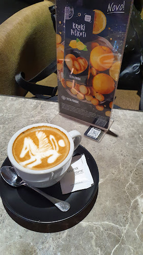 Čokoladna kavarna Teta Frida Europark Maribor - Gastronomija in gostinstvo