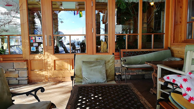 Guesthouse Smogavc - Gastronomija in gostinstvo