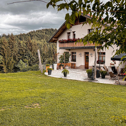 Guesthouse Smogavc - Gastronomija in gostinstvo