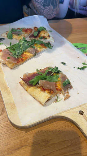 Opinii despre Marché Maribor în Maribor - Gastronomija in gostinstvo