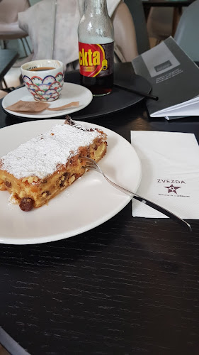 Kavarna Zvezda, Hotel Slon - Gastronomija in gostinstvo