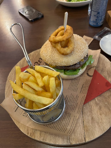 Restaurant & Pizzerija Briksen Bled - Gastronomija in gostinstvo