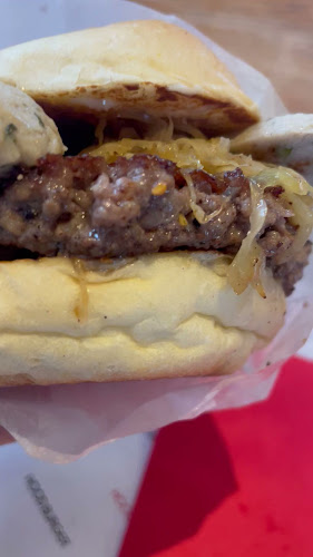 Opinii despre Hood Burger Center în Ljubljana - Gastronomija in gostinstvo