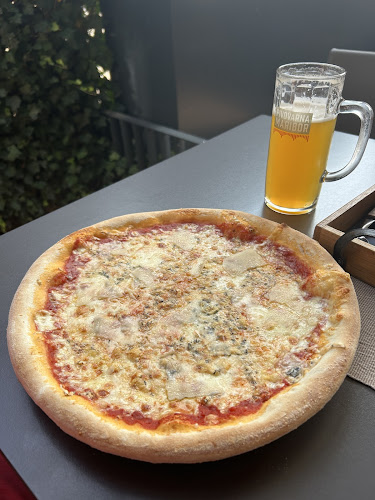 Vetrinjska ulica 30, 2000 Maribor