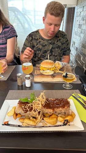 Comentarii opinii despre Restavracija in pizzerija Center, Miha Gluščič d.o.o.