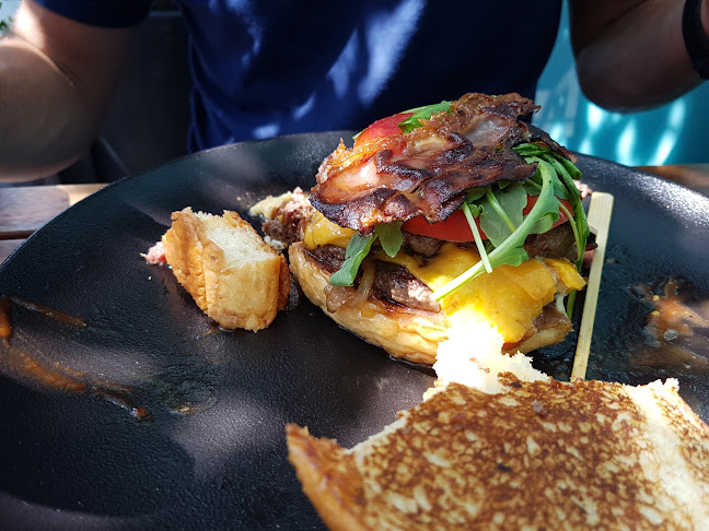 Burger plac - Gastronomija in gostinstvo