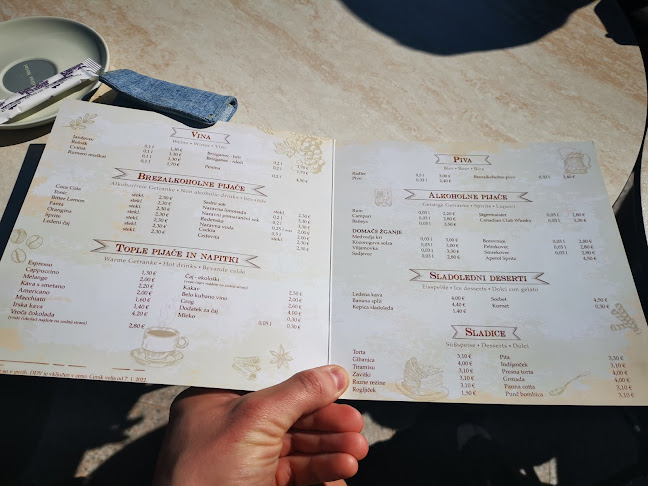 Opinii despre Slaščičarna Kala, B&B Kranjska Gora, Kristjan Čehajić s.p. în Kranjska Gora - Gastronomija in gostinstvo