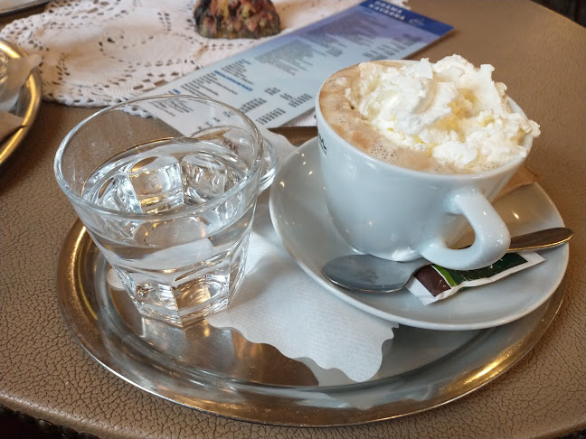 Drama Kavarna - Gastronomija in gostinstvo