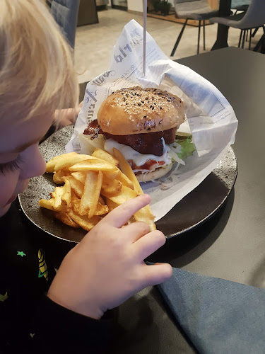 Comentarii opinii despre Bistro