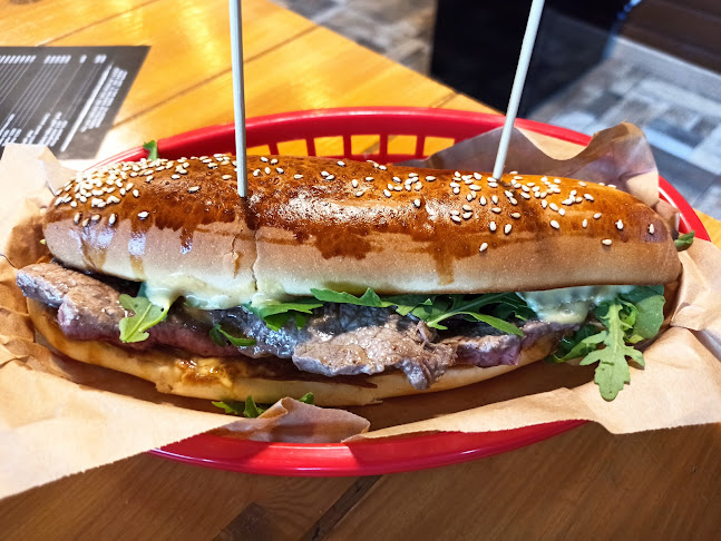 Mangoop Burgers Kamnik - Gastronomija in gostinstvo