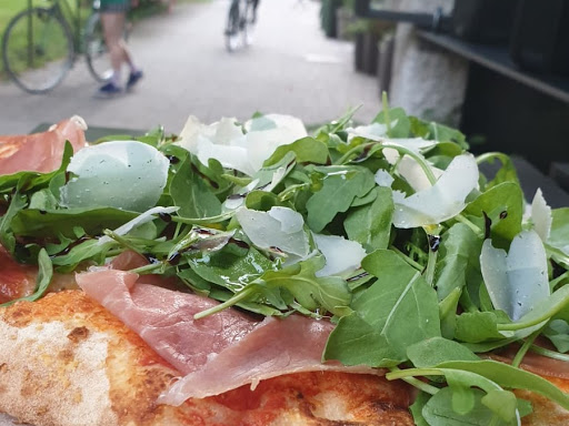 Zbornica bar in žar - Ljubljana