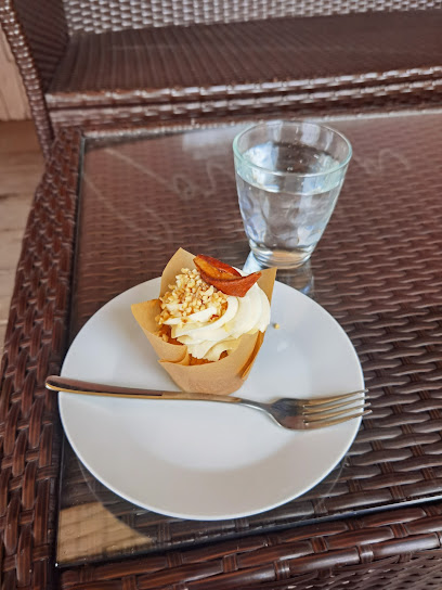 Cornelia, torte in slaščice