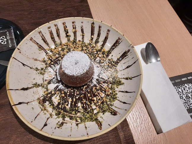 Lipa kavarna, pivnica in restavracija