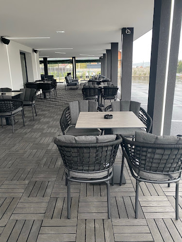 MOON Lounge and Coffe Bar