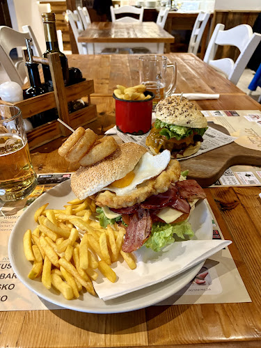 Picerija Picikato - Gastronomija in gostinstvo