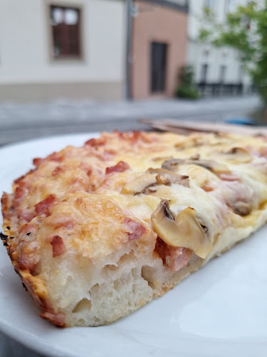 Pivnica Zlatorog - Gastronomija in gostinstvo