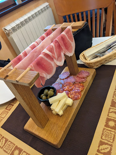 Opinii despre Pri Naju-gostilnica in pizerija în Sežana - Gastronomija in gostinstvo