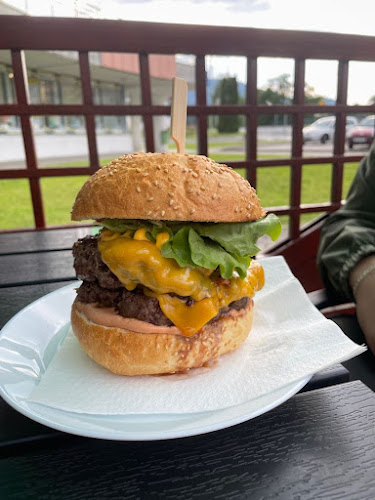Opinii despre Okrepčevalnica BUSS burger, Veronika Jerič s.p. în Dravograd - Gastronomija in gostinstvo