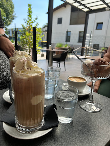 Cappucino bar - Gastronomija in gostinstvo