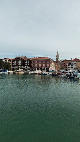 Okrepčevalnica Morski val, Aleksandra Đerđaj, s.p. - Izola