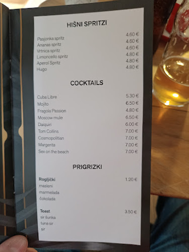 Krakovc pivnica in okrepčevalnica - Gastronomija in gostinstvo