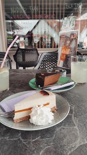 Kofi bar - Gastronomija in gostinstvo