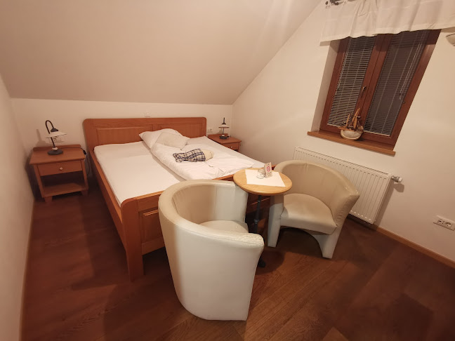 Gorenjska cesta 21, 1310 Ribnica