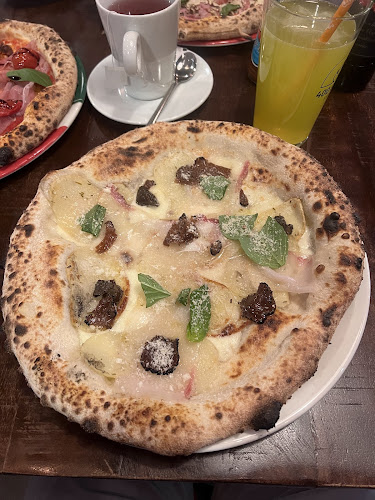 Opinii despre 400 Gradi Kranj, Pizzeria Napoletana în Kranj - Gastronomija in gostinstvo