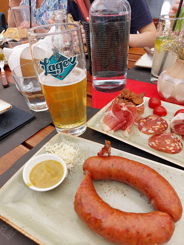 Adamič-Lundrovo nabrežje 5, 1000 Ljubljana