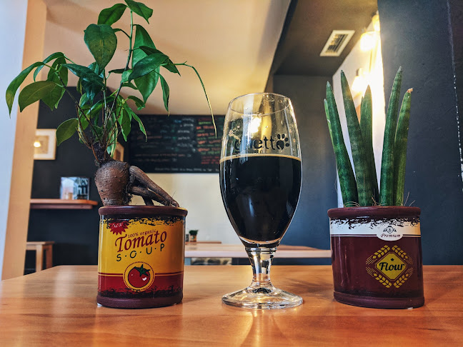 Ghetto Something - Gastronomija in gostinstvo