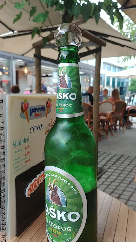 Comentarii opinii despre Press Bar