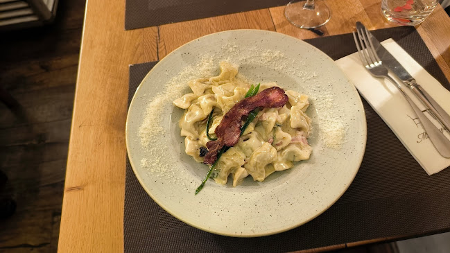 Marley & Me - Gastronomija in gostinstvo