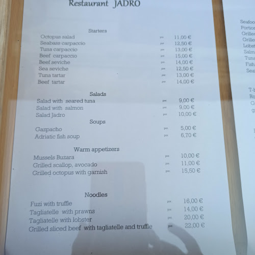 Vodnikov trg 5, 1000 Ljubljana