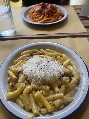 Opinii despre Raw Pasta - Pasta Fresca Bar în Ljubljana - Gastronomija in gostinstvo
