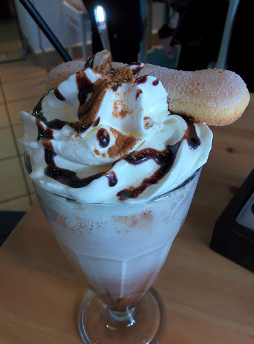 Cat Caffe Ljubljana - Gastronomija in gostinstvo