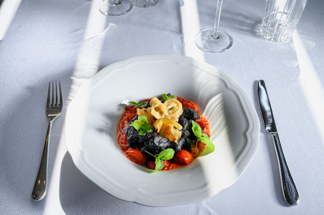 Pot za Brdom 4, 1000 Ljubljana