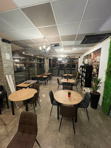 Coffee & More - Gastronomija in gostinstvo