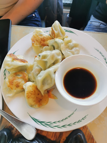 Dobrote Vzhoda - Gastronomija in gostinstvo