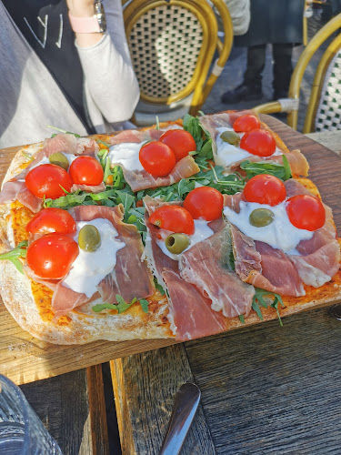 Ribji trg 2, 1000 Ljubljana