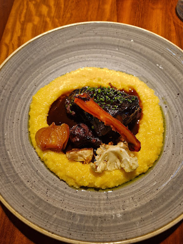 Georgie bistro - Gastronomija in gostinstvo