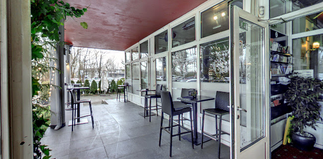 Opinii despre Buldog Bar, Gostinstvo, d.o.o. în Ljubljana - Gastronomija in gostinstvo