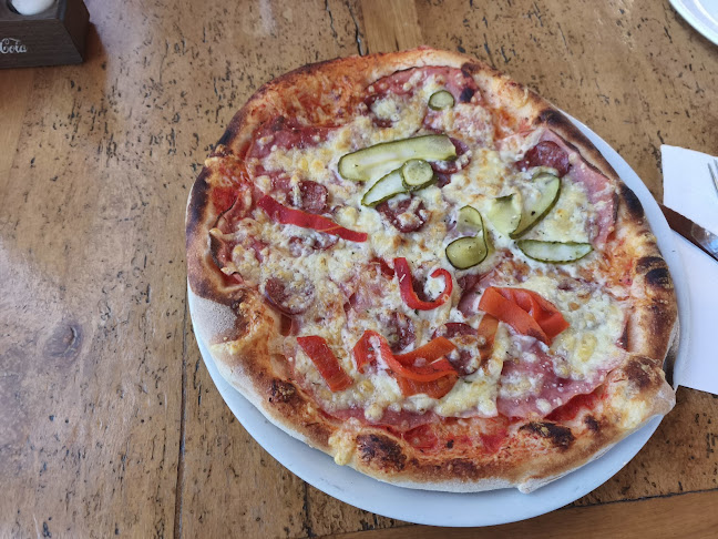 Opinii despre Picerija Kajuh în Šoštanj - Gastronomija in gostinstvo