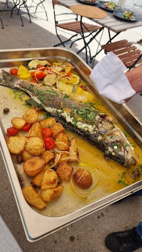 Vodnikov trg 5, 1000 Ljubljana