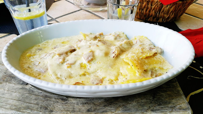 Opinii despre Kavarnica Kaval Club în Ljubljana - Gastronomija in gostinstvo