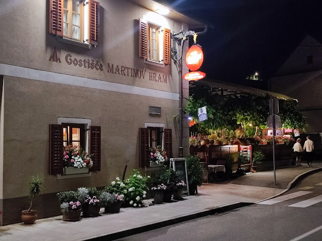 Trg golobarskih žrtev 27, 5230 Bovec