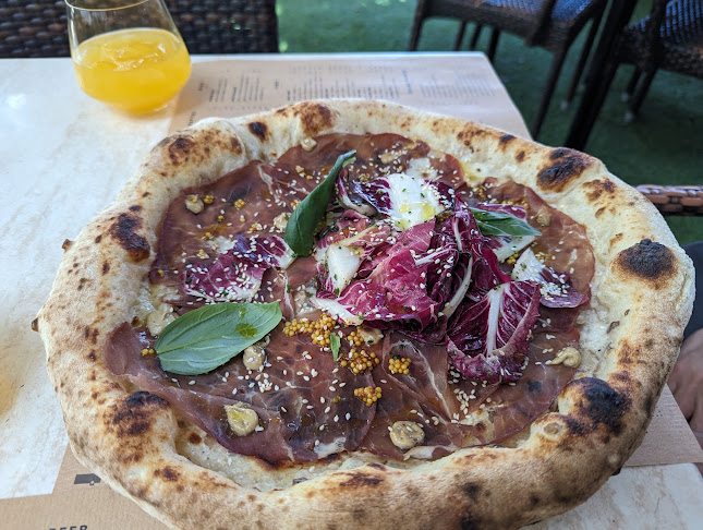 Restaurant and Pizzeria Minutka