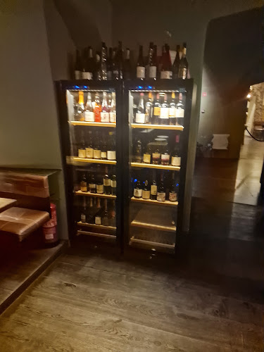 Glavni trg 8, 2000 Maribor