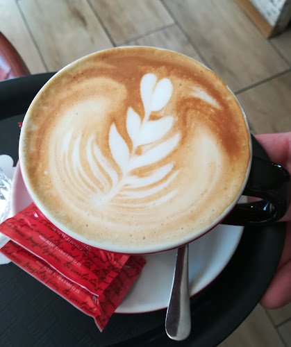 Opinii despre Kavarna Bar Borza, Urban Kolman s.p. în Sveta Ana v Slovenskih goricah - Gastronomija in gostinstvo