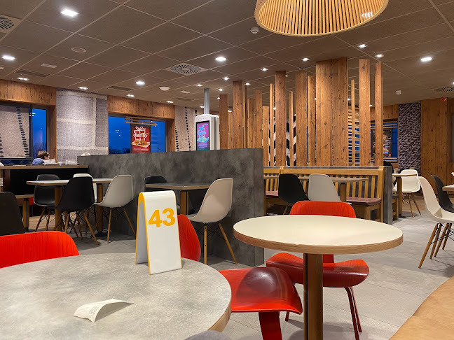Opinii despre McDonald's în Ljubljana - Gastronomija in gostinstvo