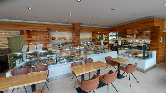 Slaščičarna in kavarna Julija (Bruno gostinstvo, trgovina in pekarna Gabrijele d.o.o.)